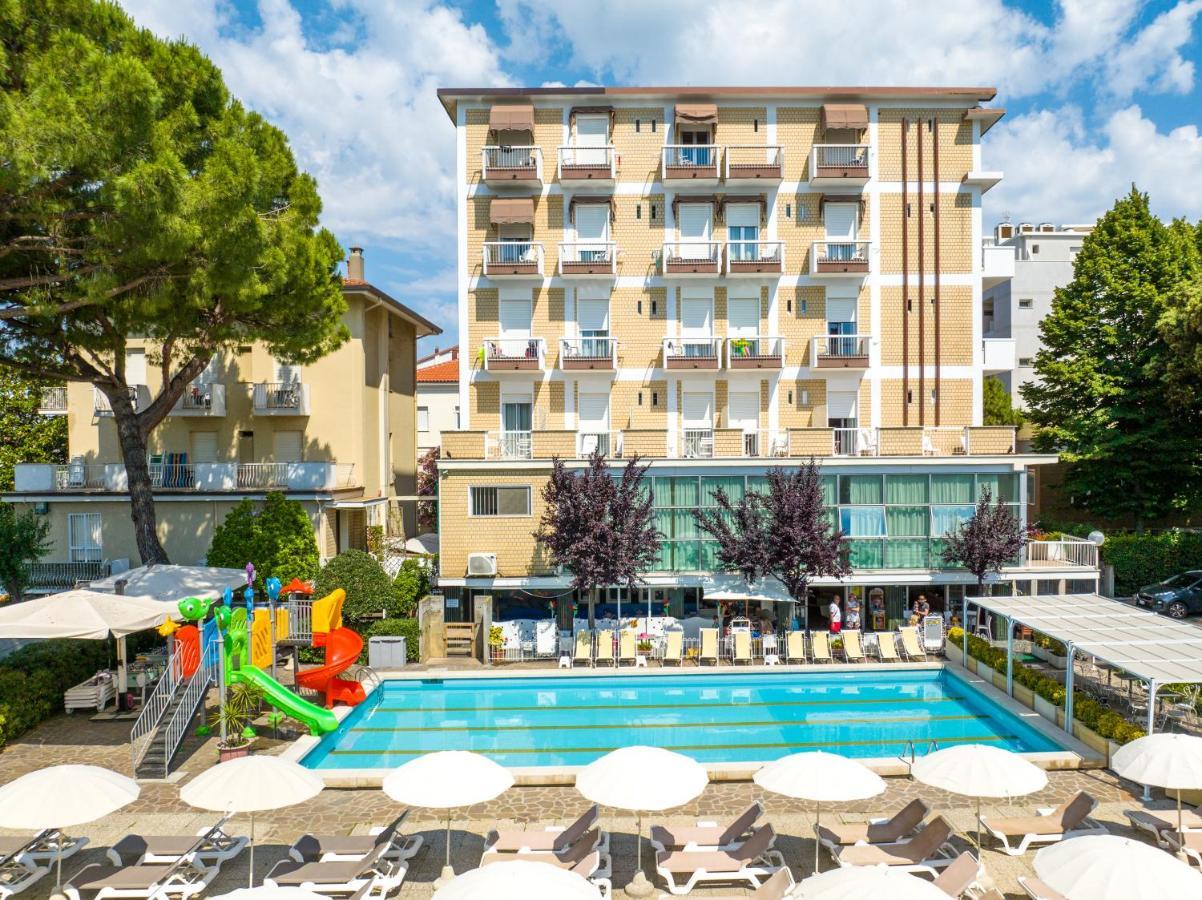 Lotus Hotel All Inclusive & Spiaggia Rimini Kültér fotó