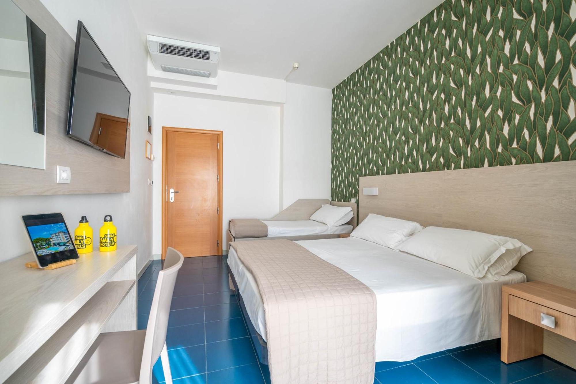 Lotus Hotel All Inclusive & Spiaggia Rimini Kültér fotó