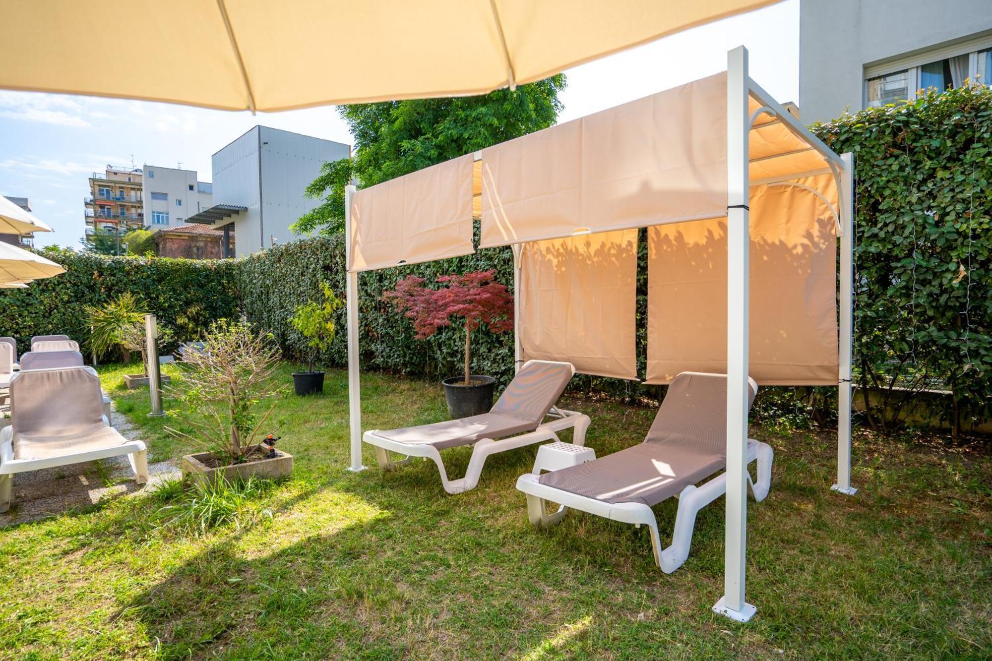 Lotus Hotel All Inclusive & Spiaggia Rimini Kültér fotó