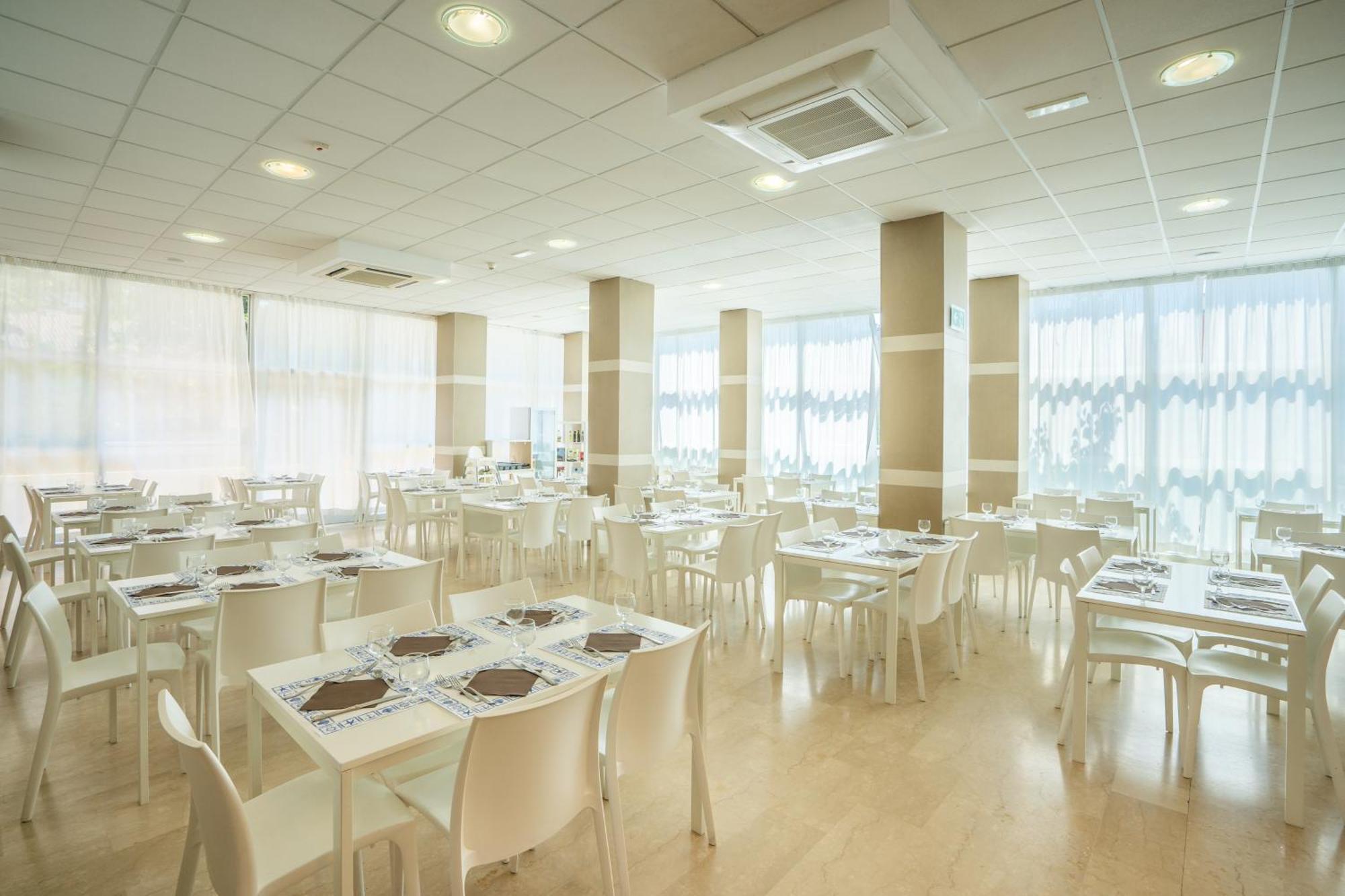 Lotus Hotel All Inclusive & Spiaggia Rimini Kültér fotó