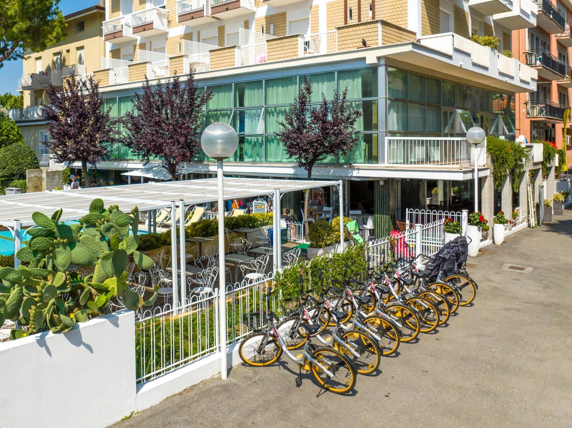 Lotus Hotel All Inclusive & Spiaggia Rimini Kültér fotó